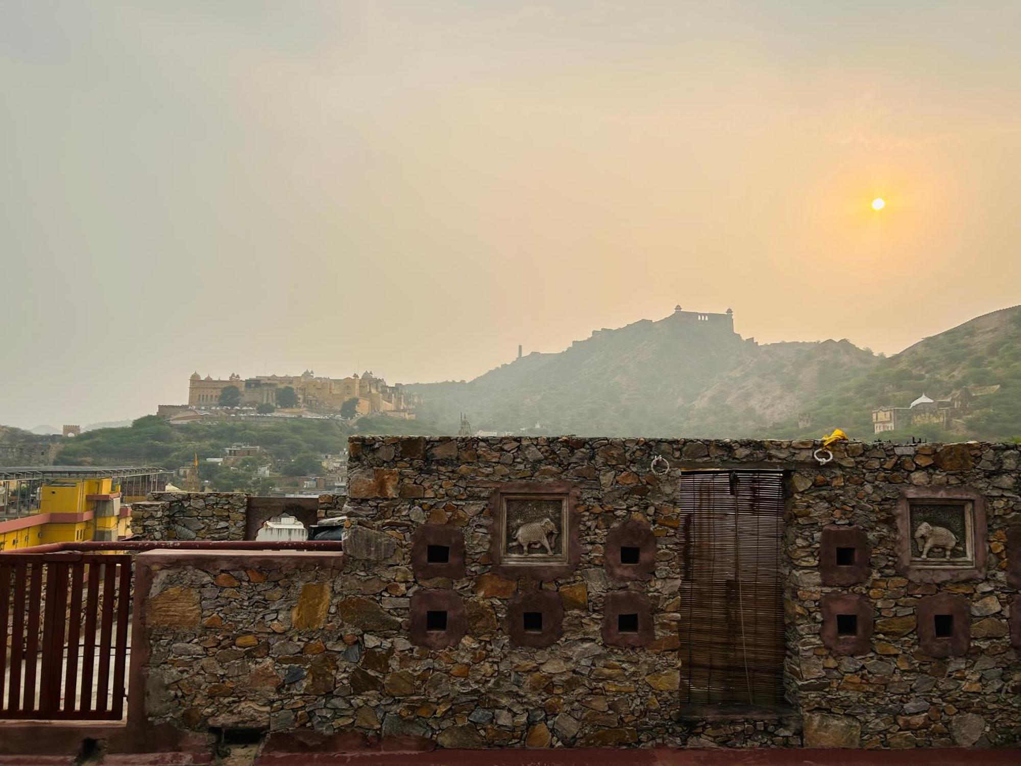 Adhbhut Hotel Jaipur Extérieur photo
