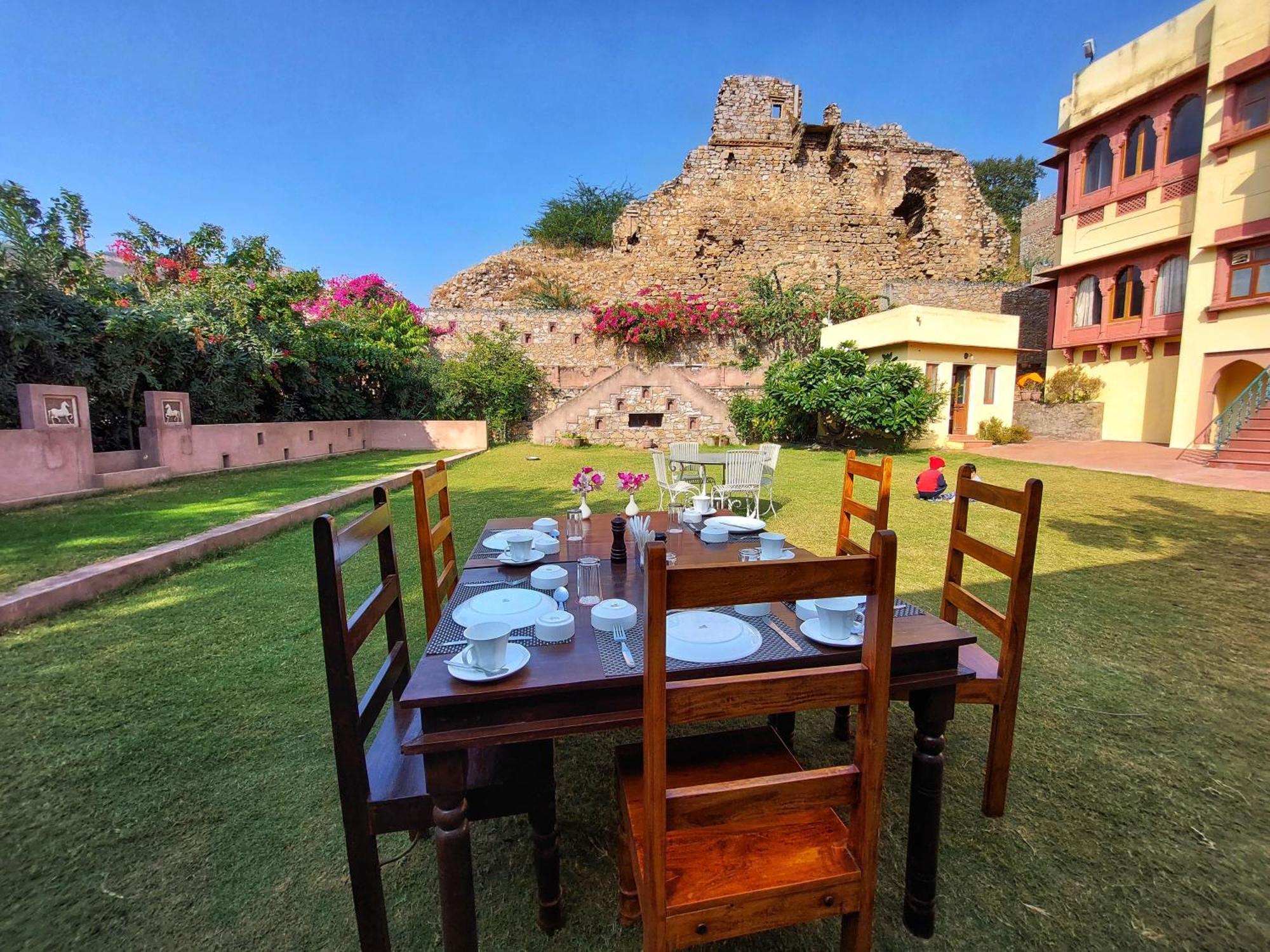 Adhbhut Hotel Jaipur Extérieur photo