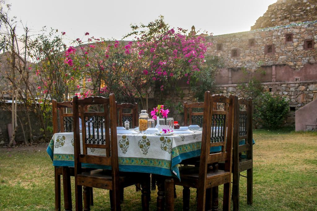 Adhbhut Hotel Jaipur Extérieur photo