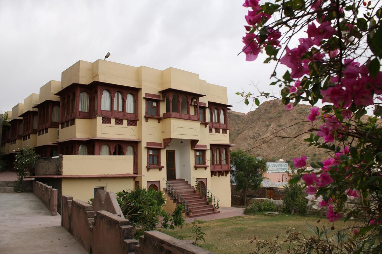 Adhbhut Hotel Jaipur Extérieur photo