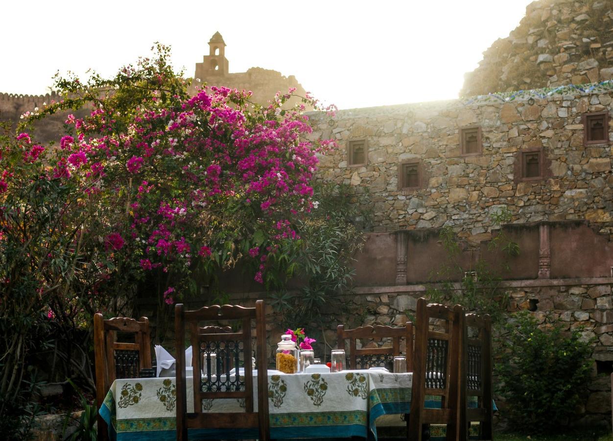 Adhbhut Hotel Jaipur Extérieur photo